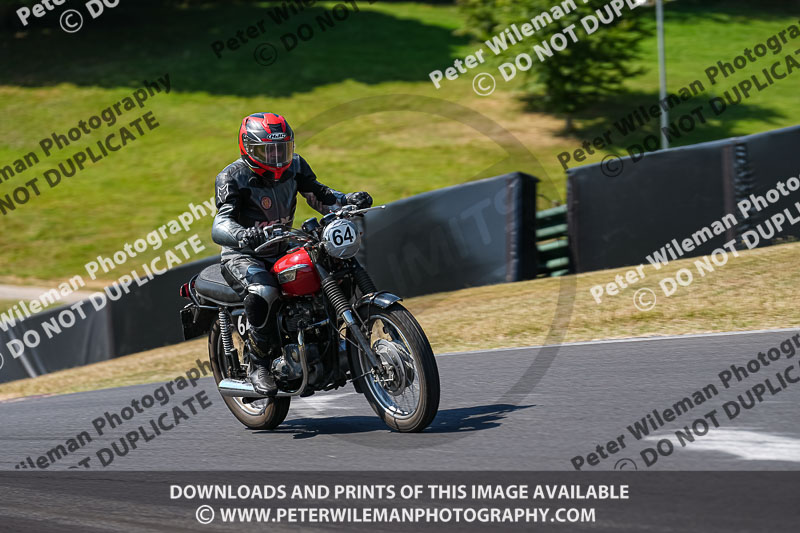 cadwell park;cadwell park photographs;cadwell trackday photographs;enduro digital images;event digital images;eventdigitalimages;peter wileman photography;racing digital images;trackday digital images;trackday photos